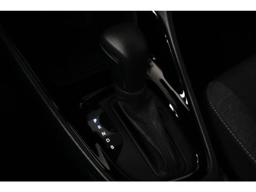 Toyota Yaris Hybrid Dynamic | Achteruitrijcamera | Airco (automatisch) | Apple Carplay/Android Auto|telefoonin... ActivLease financial lease