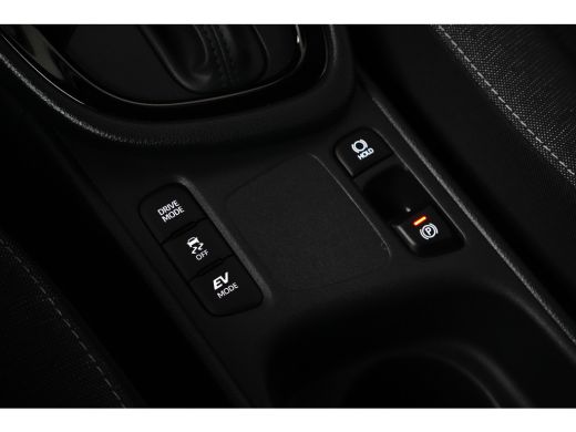 Toyota Yaris Hybrid Dynamic | Achteruitrijcamera | Airco (automatisch) | Apple Carplay/Android Auto|telefoonin... ActivLease financial lease