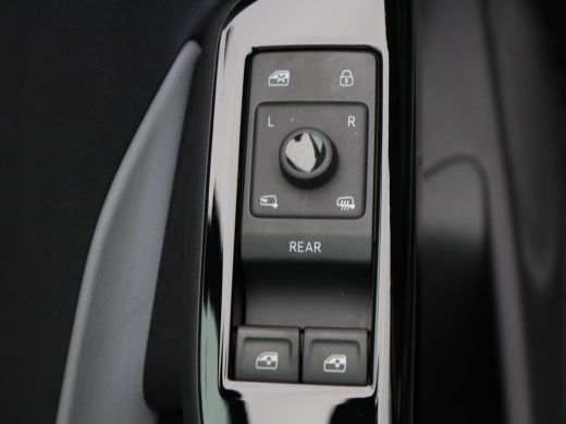 Volkswagen ID.3 Pro Edition 58 kWh 204 Pk | Stoel/Stuur Verwarming | Camera | Adaptive Cruise | Carplay | 18 Inch... ActivLease financial lease