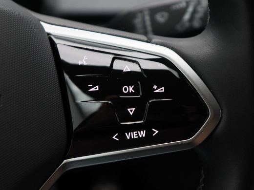 Volkswagen ID.3 Pro Edition 58 kWh 204 Pk | Stoel/Stuur Verwarming | Camera | Adaptive Cruise | Carplay | 18 Inch... ActivLease financial lease