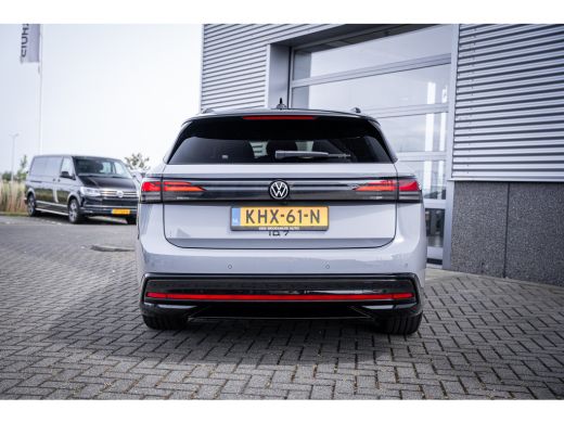 Volkswagen ID.7 Limited Edition 77 kWh | Lichtmetalen velgen 5-spaaks 19" | Trekhaak elektrisch uitklapbaar | Two... ActivLease financial lease