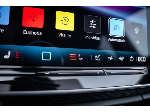 Volkswagen ID.7 Limited Edition 77 kWh | Lichtmetalen velgen 5-spaaks 19" | Trekhaak elektrisch uitklapbaar | Two... ActivLease financial lease