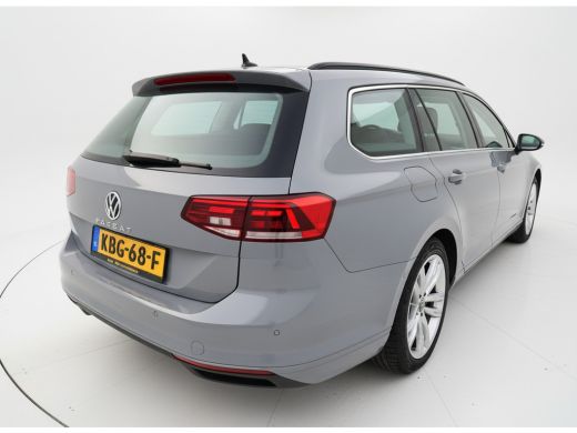 Volkswagen Passat Variant 1.5 TSI 150PK DSG BUSINESS CAMERA/NAVI/CARPLAY ActivLease financial lease