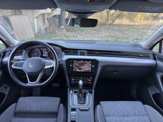 Volkswagen Passat Variant 1.5 TSI 150PK DSG BUSINESS CAMERA/NAVI/CARPLAY ActivLease financial lease