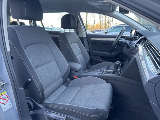 Volkswagen Passat Variant 1.5 TSI 150PK DSG BUSINESS CAMERA/NAVI/CARPLAY ActivLease financial lease