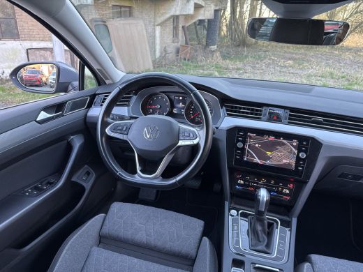 Volkswagen Passat Variant 1.5 TSI 150PK DSG BUSINESS CAMERA/NAVI/CARPLAY ActivLease financial lease