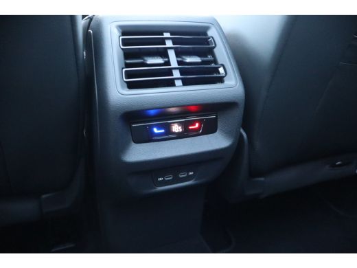 Volkswagen Tayron R-Line Edition | 'App-Connect' draadloze smartphone integratie | Automatische afstandsregeling (A... ActivLease financial lease