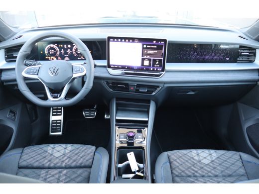 Volkswagen Tayron R-Line Edition | 'App-Connect' draadloze smartphone integratie | Automatische afstandsregeling (A... ActivLease financial lease