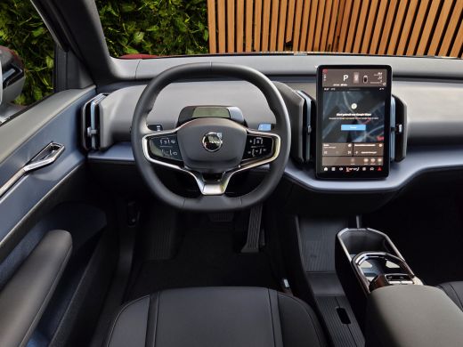 Volvo  EX30 Single Motor Extended Range Ultra Black Edition Europa 69 kWh | Panoramadak | 360 Camera | Harman... ActivLease financial lease
