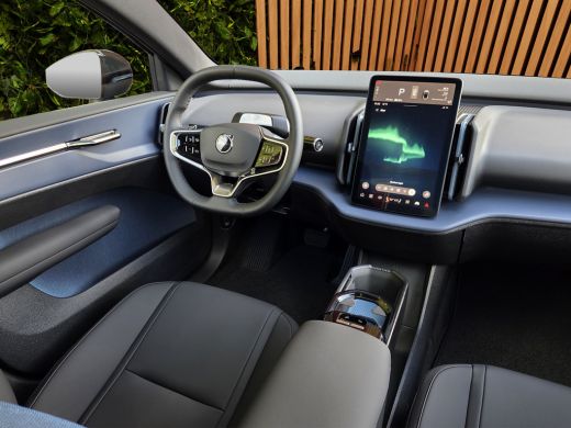 Volvo  EX30 Single Motor Extended Range Ultra Black Edition Europa 69 kWh | Panoramadak | 360 Camera | Harman... ActivLease financial lease