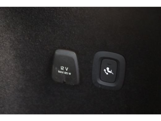 Volvo  V60 T8 Plug-in hybrid AWD Plus Dark | Stoelverwarming | 360 Camera | Voorruitverwarming | Harman\Kard... ActivLease financial lease
