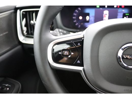 Volvo  V60 T8 Plug-in hybrid AWD Plus Dark | Stoelverwarming | 360 Camera | Voorruitverwarming | Harman\Kard... ActivLease financial lease