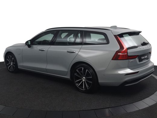 Volvo  V60 T8 Plug-in hybrid AWD Plus Dark | Stoelverwarming | 360 Camera | Voorruitverwarming | Harman\Kard... ActivLease financial lease