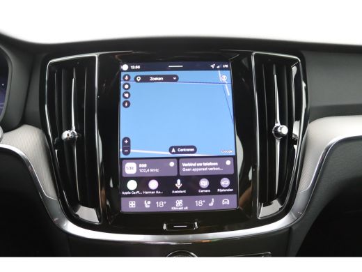 Volvo  V60 T8 Plug-in hybrid AWD Plus Dark | Stoelverwarming | 360 Camera | Voorruitverwarming | Harman\Kard... ActivLease financial lease