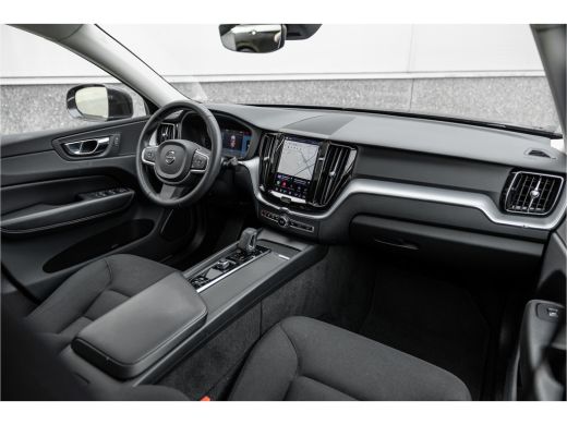Volvo  XC60 2.0 Recharge T6 AWD Inscription Expr. Pano / Trekhaak / Bank verwar. / Carplay / ActivLease financial lease