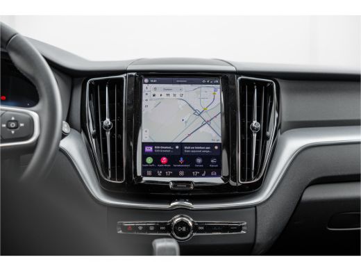 Volvo  XC60 2.0 Recharge T6 AWD Inscription Expr. Pano / Trekhaak / Bank verwar. / Carplay / ActivLease financial lease