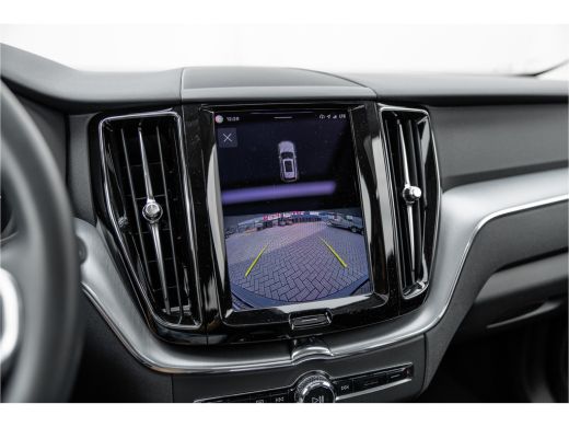 Volvo  XC60 2.0 Recharge T6 AWD Inscription Expr. Pano / Trekhaak / Bank verwar. / Carplay / ActivLease financial lease