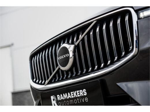 Volvo  XC60 2.0 Recharge T6 AWD Inscription Expr. Pano / Trekhaak / Bank verwar. / Carplay / ActivLease financial lease