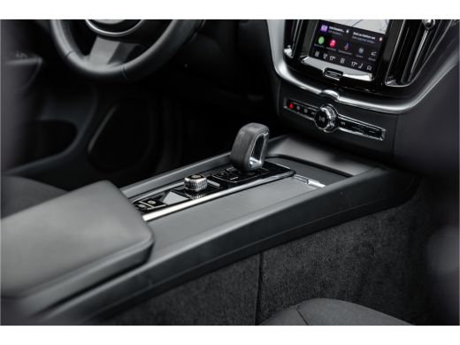 Volvo  XC60 2.0 Recharge T6 AWD Inscription Expr. Pano / Trekhaak / Bank verwar. / Carplay / ActivLease financial lease