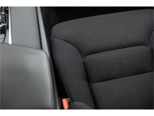 Volvo  XC60 2.0 Recharge T6 AWD Inscription Expr. Pano / Trekhaak / Bank verwar. / Carplay / ActivLease financial lease