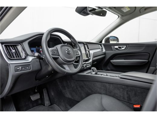 Volvo  XC60 2.0 Recharge T6 AWD Inscription Expr. Pano / Trekhaak / Bank verwar. / Carplay / ActivLease financial lease