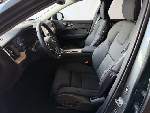 Volvo  XC60 2.0 T8 455PK AWD PLUS DARK NIEUWE AUTO HARMAN KARDON 360.CAM STOEL/STUUR VERW LEER ActivLease financial lease