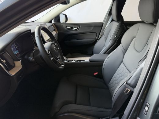Volvo  XC60 2.0 T8 455PK AWD PLUS DARK NIEUWE AUTO HARMAN KARDON 360.CAM STOEL/STUUR VERW LEER ActivLease financial lease