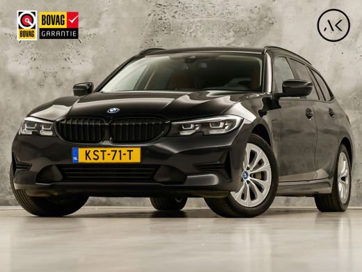 BMW 3 Serie Touring 330e Sport 292Pk Automaat (APPLE CARPLAY, SOH 90,2%, GROOT NAVI, COGNAC LEDER, CAMERA, ST... ActivLease financial lease