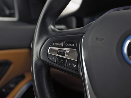 BMW 3 Serie Touring 330e Sport 292Pk Automaat (APPLE CARPLAY, SOH 90,2%, GROOT NAVI, COGNAC LEDER, CAMERA, ST... ActivLease financial lease