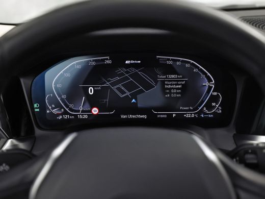 BMW 3 Serie Touring 330e Sport 292Pk Automaat (APPLE CARPLAY, SOH 90,2%, GROOT NAVI, COGNAC LEDER, CAMERA, ST... ActivLease financial lease