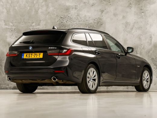 BMW 3 Serie Touring 330e Sport 292Pk Automaat (APPLE CARPLAY, SOH 90,2%, GROOT NAVI, COGNAC LEDER, CAMERA, ST... ActivLease financial lease