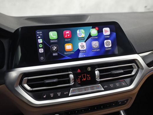 BMW 3 Serie Touring 330e Sport 292Pk Automaat (APPLE CARPLAY, SOH 90,2%, GROOT NAVI, COGNAC LEDER, CAMERA, ST... ActivLease financial lease