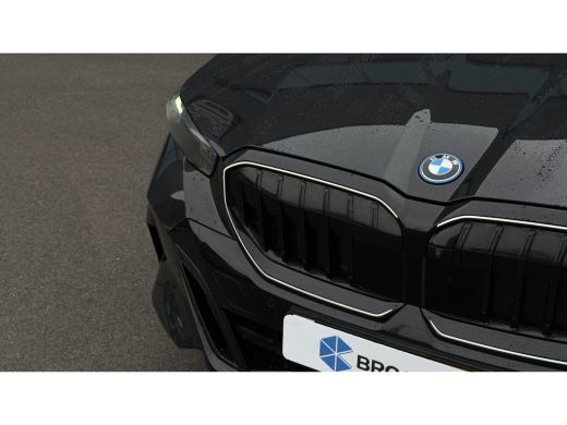 BMW 5 Serie Touring 530e 299pk M-SPORT Pro | 360 Camera | Leder | Trekhaak | Harman/Kardon | Adaptive Cruise ... ActivLease financial lease