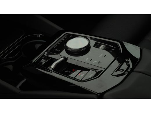 BMW 5 Serie Touring 530e 299pk M-SPORT Pro | 360 Camera | Leder | Trekhaak | Harman/Kardon | Adaptive Cruise ... ActivLease financial lease