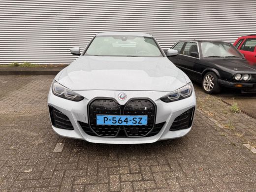 BMW i4 eDrive40 High Executive 84 kWh / ELEKTROMOTOR DEFECT / ActivLease financial lease
