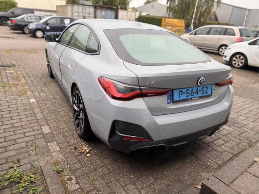 BMW i4 eDrive40 High Executive 84 kWh / ELEKTROMOTOR DEFECT / ActivLease financial lease