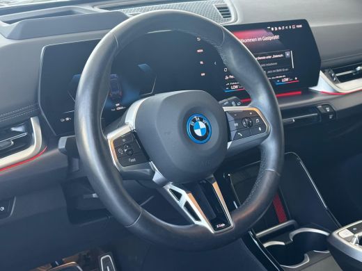BMW iX1 xDrive30 M-SPORT (230kW/313pk) ** LED, LEDER, PANO, DRIV. ASS+, 20-inch LMV ** 1e EIG - UNFALLFRE... ActivLease financial lease