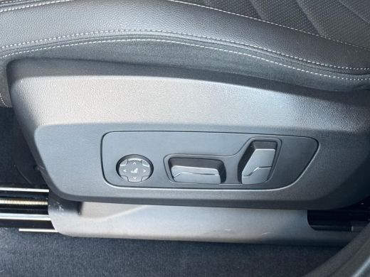 BMW iX1 xDrive30 M-SPORT (230kW/313pk) ** LED, LEDER, PANO, DRIV. ASS+, 20-inch LMV ** 1e EIG - UNFALLFRE... ActivLease financial lease