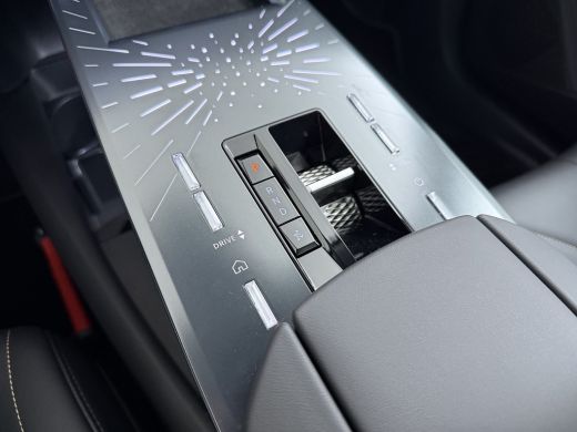 DS N&deg;8 Pallas Black Edition | Proximity Keyless Entry ActivLease financial lease
