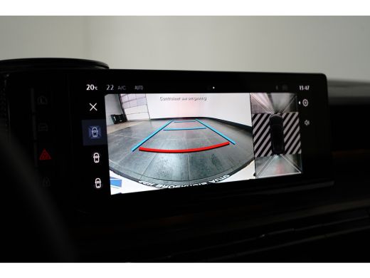 Lancia Ypsilon LX 54 kWh Alcantara Bekleding | Camera Voor + Achter | Adaptieve Cruise | 17" Lichtmetaal | Stoel... ActivLease financial lease