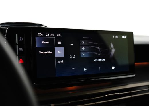 Lancia Ypsilon LX 54 kWh Alcantara Bekleding | Camera Voor + Achter | Adaptieve Cruise | 17" Lichtmetaal | Stoel... ActivLease financial lease