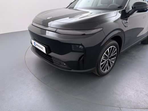 Leapmotor B10 Design ProMax 67.1 kWh | &euro;1500,- korting !! | Vanaf &euro;499,- Private Lease per maand ! | Panoramada... ActivLease financial lease