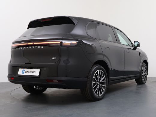 Leapmotor B10 Design ProMax 67.1 kWh | &euro;1500,- korting !! | Vanaf &euro;499,- Private Lease per maand ! | Panoramada... ActivLease financial lease
