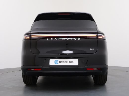 Leapmotor B10 Design ProMax 67.1 kWh | &euro;1500,- korting !! | Vanaf &euro;499,- Private Lease per maand ! | Panoramada... ActivLease financial lease