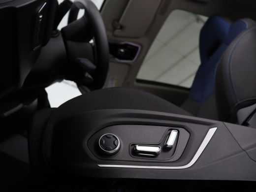 Lynk & Co 01 1.5 Plug In | SOH 92.1% | Panorama | Harman Kardon Plug In | SOH 92.1 % | Panoramadak | Infinity ... ActivLease financial lease
