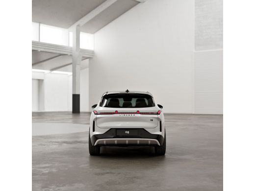 Lynk & Co 08 1.5 More | 11 kW lader | Achterbank verwarmd | Airco separaat achter ActivLease financial lease