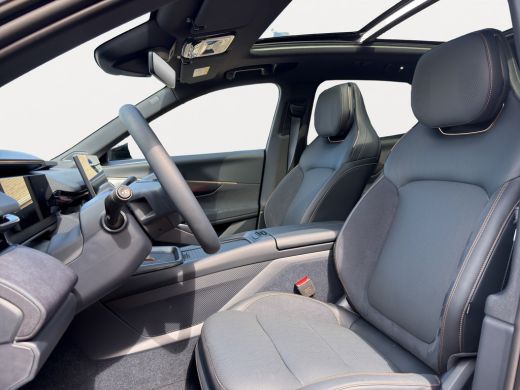 Lynk & Co 08 1.5 More | Stoelmassage+ventilatie | 360 Camera | Panoramadak | Apple Carplay/Android Auto | ActivLease financial lease