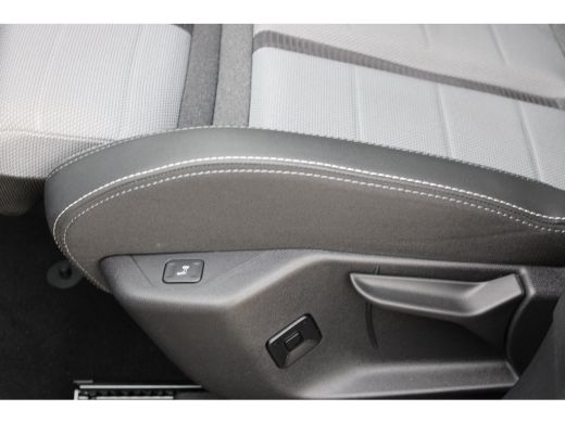 Opel Grandland 1.2 Turbo Hybrid GS / Navigatie / 360 Camera / Head-up display / Keyless / Parkeersensoren / Stuu... ActivLease financial lease