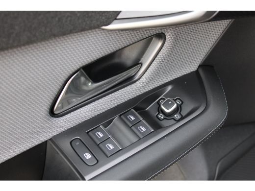 Opel Grandland 1.2 Turbo Hybrid GS / Navigatie / 360 Camera / Head-up display / Keyless / Parkeersensoren / Stuu... ActivLease financial lease