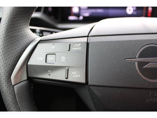 Opel Grandland 1.2 Turbo Hybrid GS / Navigatie / 360 Camera / Head-up display / Keyless / Parkeersensoren / Stuu... ActivLease financial lease